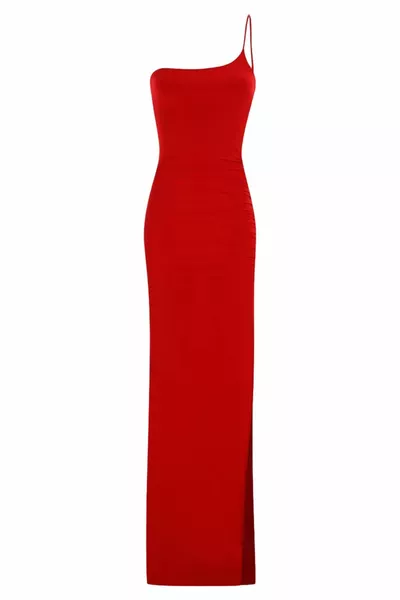 Robe de soirée longue rouge à bretelle unique avec fente latérale drapée et profonde