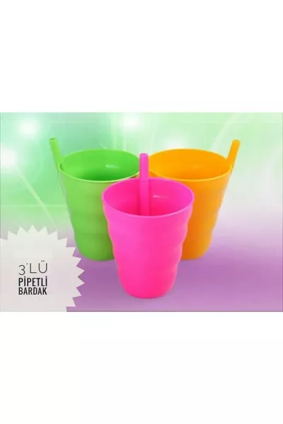 Glas mit 3 Trinkhalmen