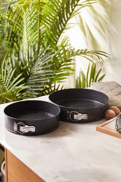 Set of 2 Round Springform Cake Pans