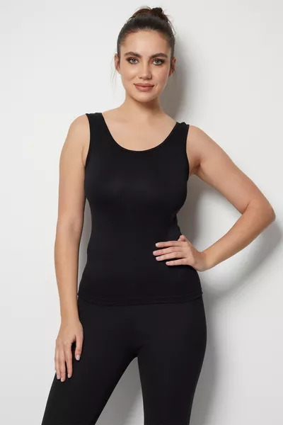 تيشيرت بحمالات سميكة بدون درز