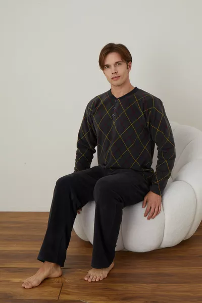 طقم بيجامة رجالي شتوي بأكمام طويلة من الفلانيل يحافظ على الدفء الموسم الجديد