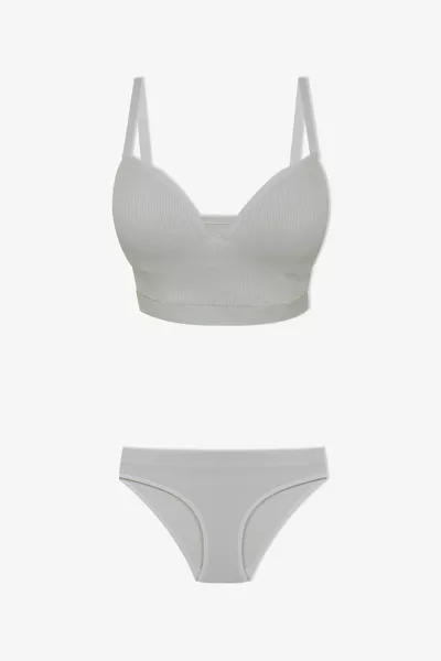 طقم صدرية نسائية بنصف حشوة مخططة