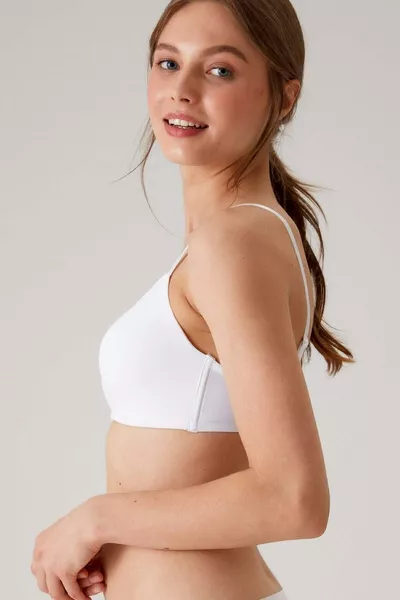 صدرية مريحة بدون دعامة من ميكرو بالينس بدون دعم بلون أبيض  فينيسيا