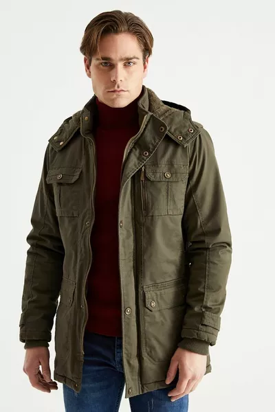 Giacca pesante da uomo militare verde con cappuccio, foderata in pelliccia, impermeabile