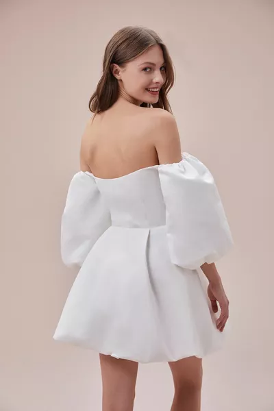 أبيض منخفض بالون الأكمام التفتا البسيطة فستان الزفاف