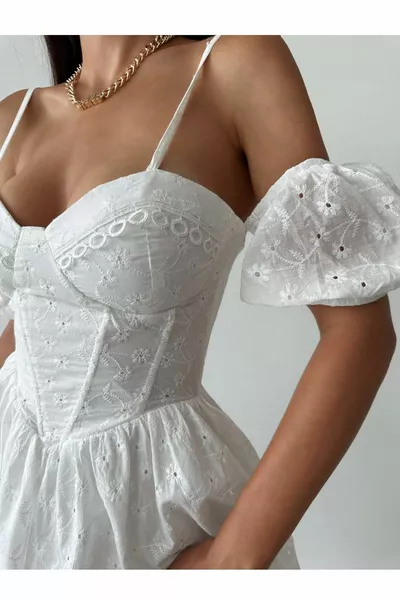 المرأة برود النسيج منخفضة الكتف تصميم Degaje طوق حزام البسيطة الأبيض مساء اللباس 