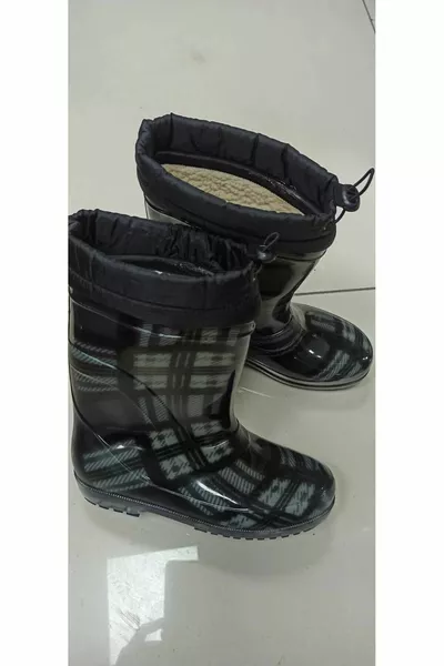 أحذية بلاستيكية صوفية غير قابلة للانزلاق ومقاومة للماء