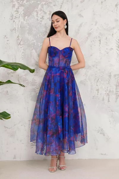 Robe de soirée en organza à bretelles bleues