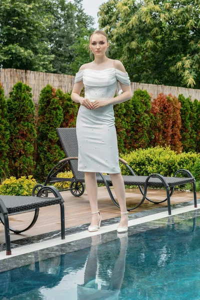 Женское Белое Лодочное Воротник Жемчуг Миди Вечернее Платье