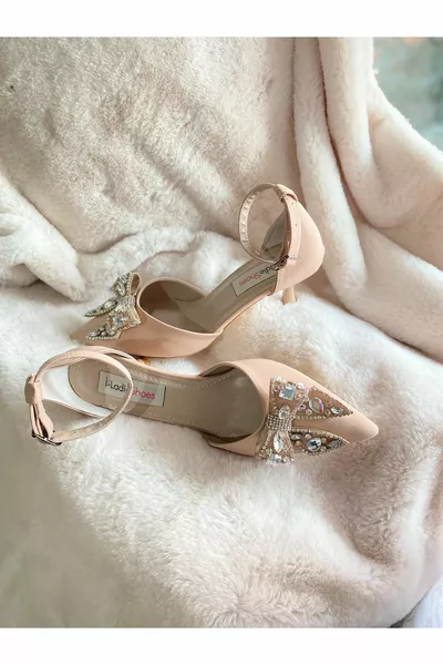 أحذية سهرة قصيرة الكعب