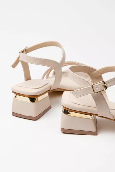 المرأة الحجر المطرزة نمط الكعب الحجر Welt المجلفن الأحذية