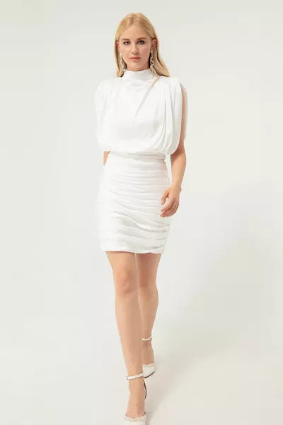 المرأة Ecru رايات فساتين السهرة البسيطة وفساتين التخرج