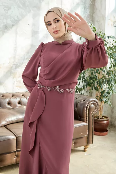 Пола Flounced вечерни рокли - сушена роза