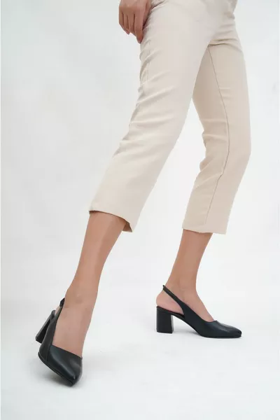 جلد طبيعي أسود نسائي كعب أحذية جلدية 