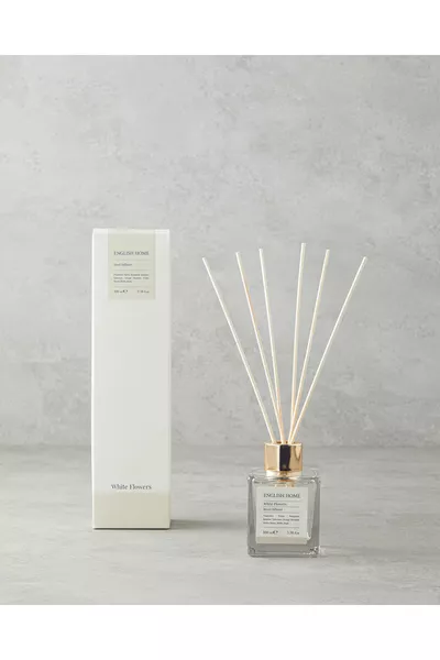 Profumatore per ambiente con bastoncini ai fiori bianchi ml