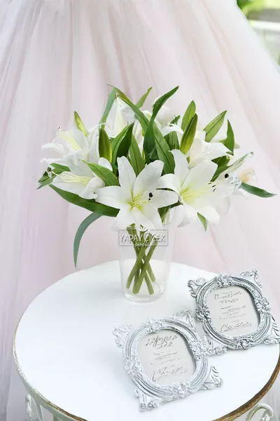 Луксозно изкуствено цвете, комплект от 2 клона, мокър тигров цвят, бял, см