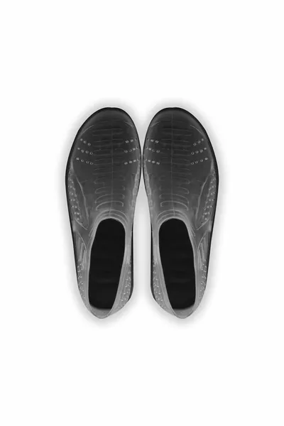 حذاء البحر النسائي الأسود