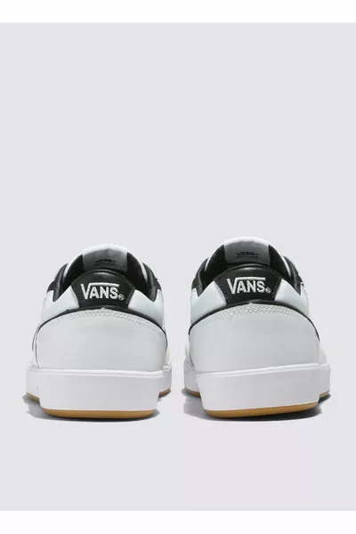 حذاء اسلوب للرجال باللون الأبيض  الأراضي المنخفضة CC JMP R