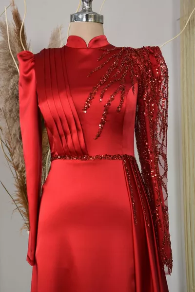 Perlenärmel Efila Hijab Abendkleid Rot