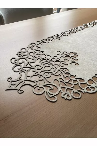 Бежово (ТЪМНО КРЕМАВО) велурено платнено плъзгаче за маса Дължина см