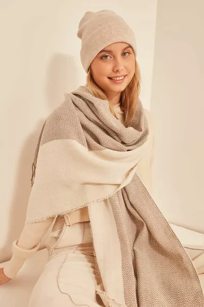  شال سميك ناعم متعرج منقوش من Ecru-Mink