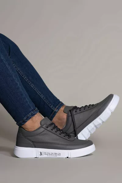 Пушени бели мъжки маратонки 