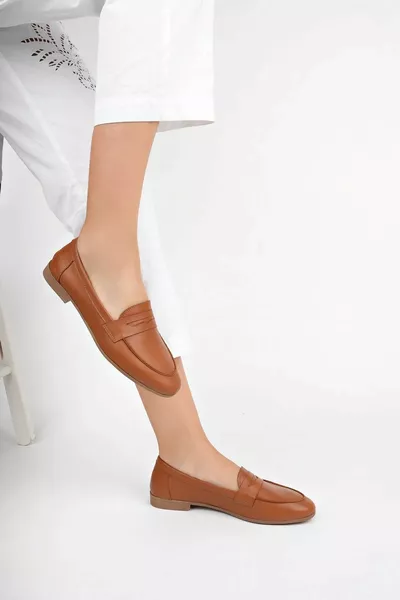 جلد طبيعي نسائي باليه مسطح