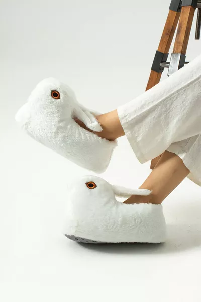 ПУШИСТАЯ ПУШИСТАЯ ФИГУРКА КРОЛИКА БЕСШУМНАЯ ПОДОШВА ДОМИК ПАНДУФУ ДОМАШНИЕ ТАПОЧКИ