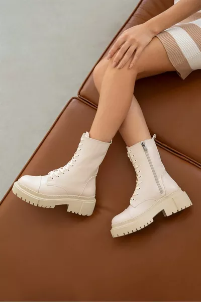 Swans Women's Lace-Up Zipper Detail Leather Postal Boots Beige