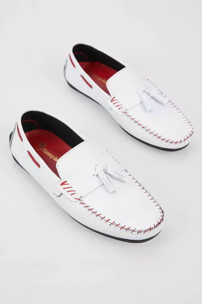 Mocassino in vera pelle con nappa frontale bianca dettagliata Casual Fit da uomo