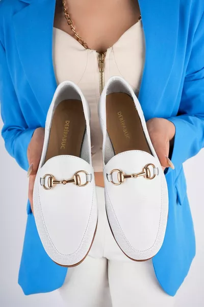 جلد طبيعي أبيض الطباعة المرأة الجلود المتسكع 