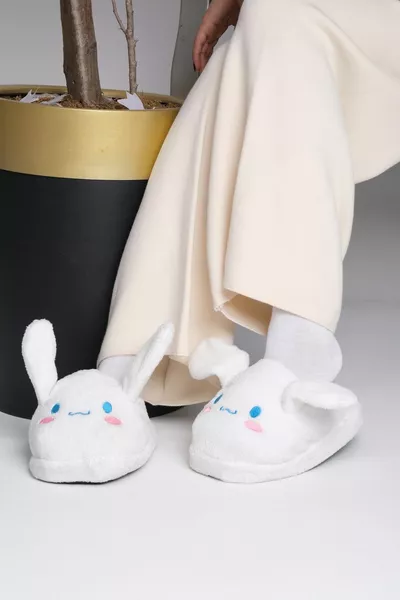 Kuromi Orecchie Pantofole in movimento Kuromi Orecchie Scudo Pantofole