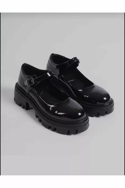 SCHWARZE DAMEN LACKLEDER MARYJANE SCHUHE MIT EINER SCHNALLE