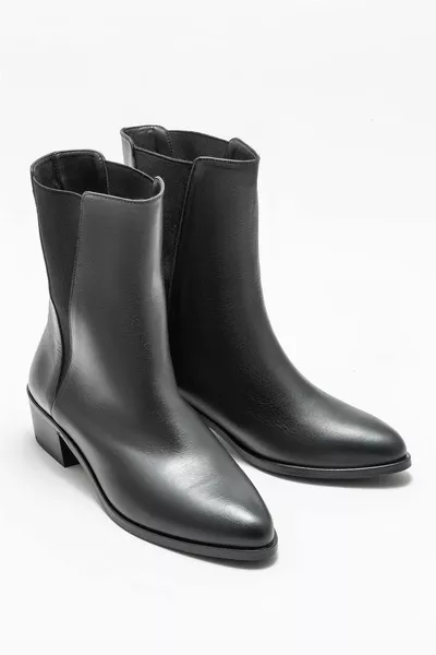 Siyah Deri Kadın Klasik Bot