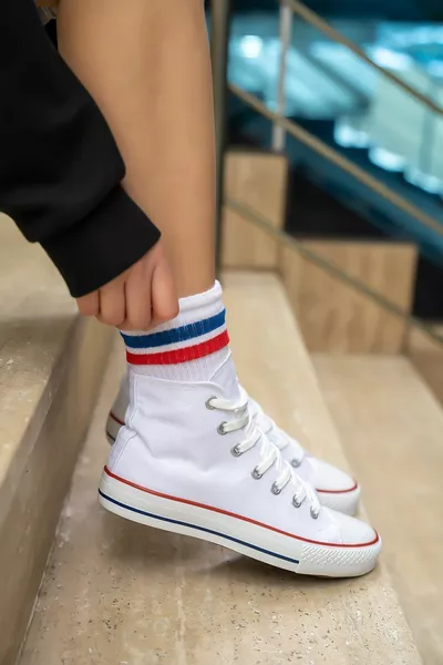 Унисекс белые водолазки Convers Модель льняных кроссовок