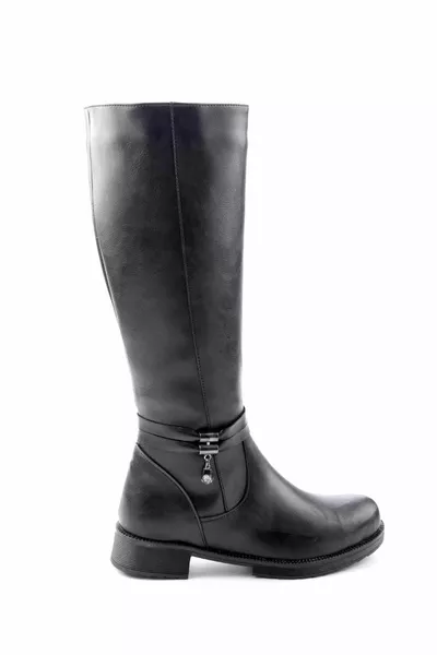 أحذية نسائية سوداء 