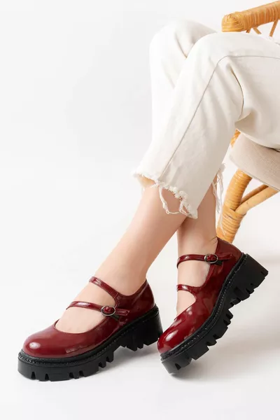  Burgunderfarbene Lackleder Casual Loafer-Schuhe mit hoher Sohle