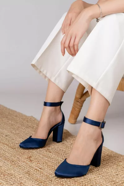 Lole Heels Tacchi in raso blu navy