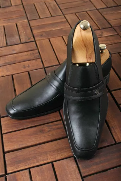 Gvn  حذاء كلاسيكي للرجال