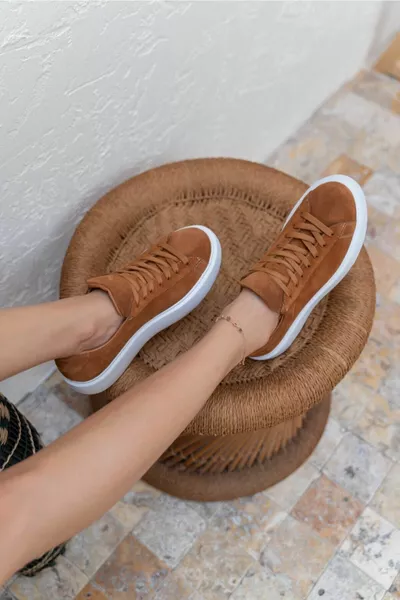 حذاء أنجيلو للسيدات تان من جلد الغزال الحقيقي إيفا سوليد سنيكرز