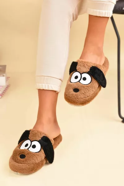 Сладка фигура на куче Ухо Подробни плюшени домашни чехли