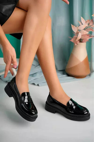 BLACK PATENT LEATHER MOCCASINS LOAFER SHOES