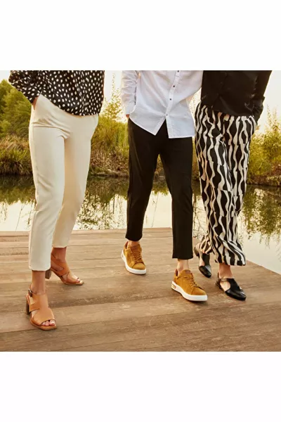 أسود -  مستر سنيكرز أيك