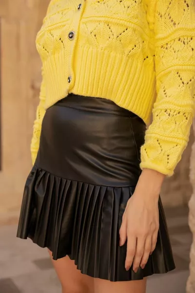 تنورة ملابس نسائية تنورة جلدية صغيرة مطوية