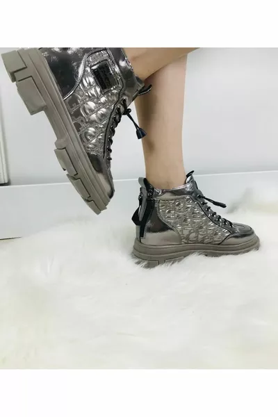 Импортные женские спортивные ботинки