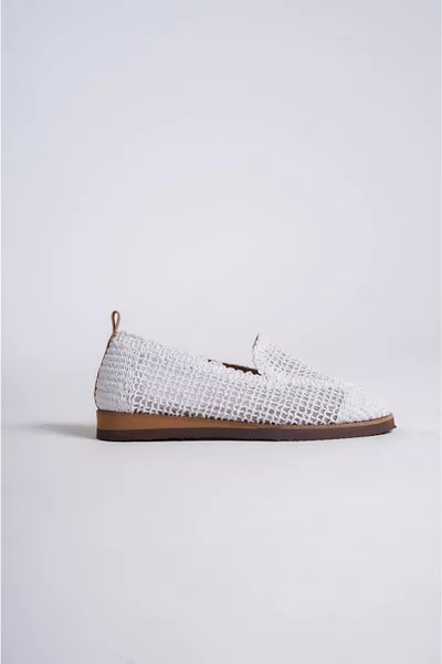 Women's Thin Sole Knitted Patterned Wicker Closed Sandals White