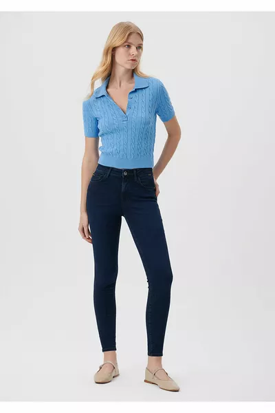 جولد لاكشري نيلي سي جينز 