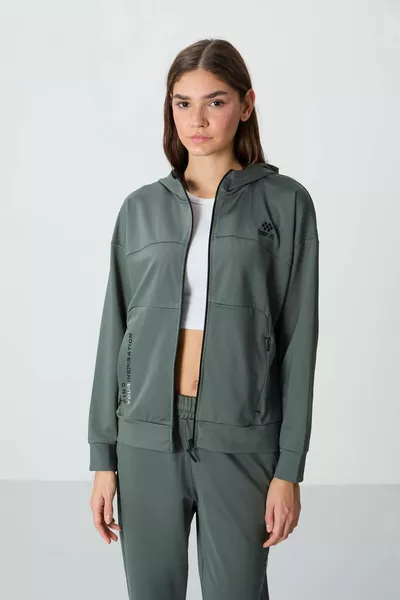 Çağla Set tuta da donna con tasca nascosta con cappuccio e vestibilità standard dettagliata - 