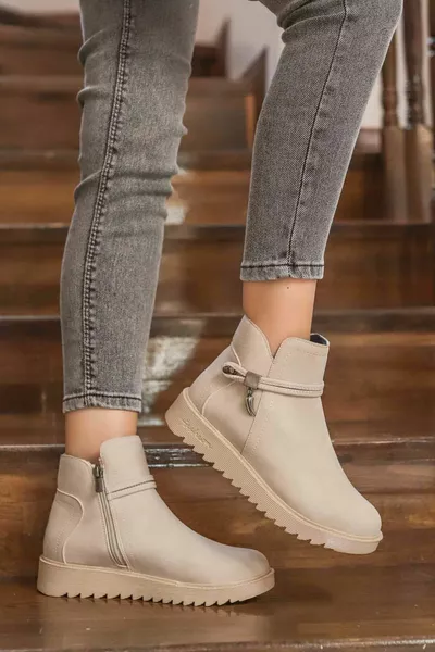 DM سستة الأحذية