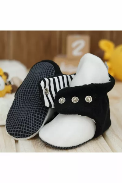 Anti Slip Sole Baby Booties First Step Home Booties Antiperspirant Organic Cotton Lined